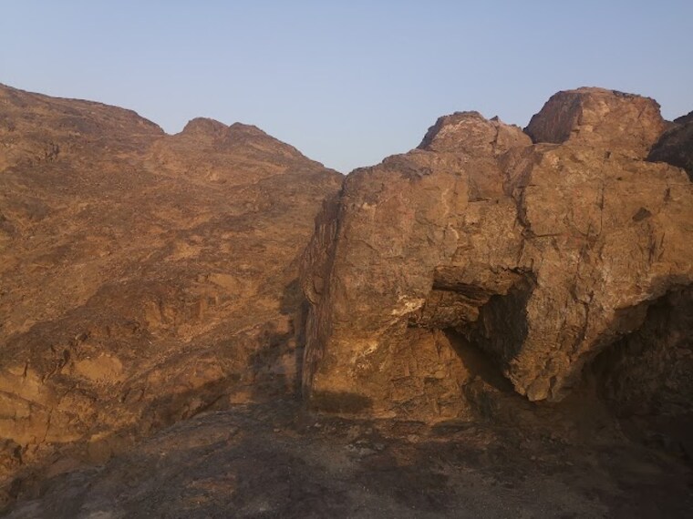 Cave_of_Bani_Haram_3