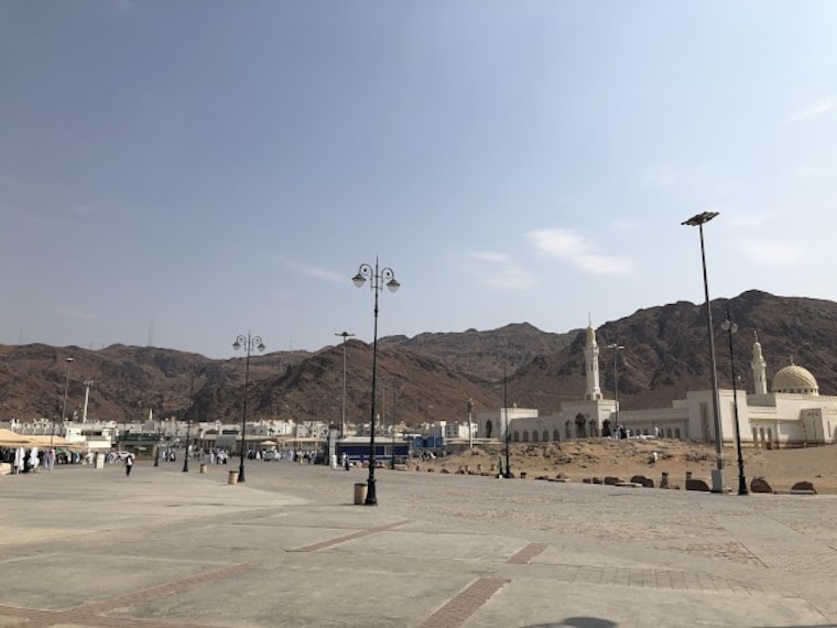 Scale_Mount_Uhud_1