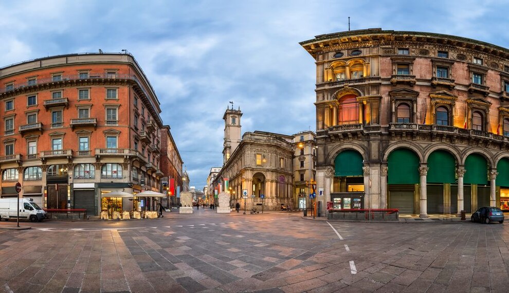 piazza-mercanti-milan-1
