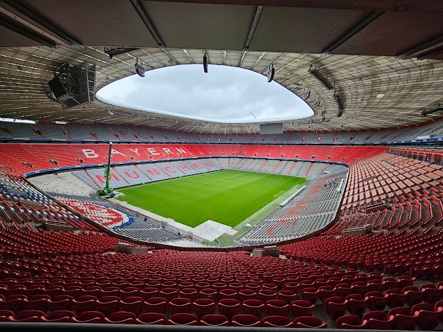 Allianz_Arena_and_FC_Bayern_Experience_Centre_2