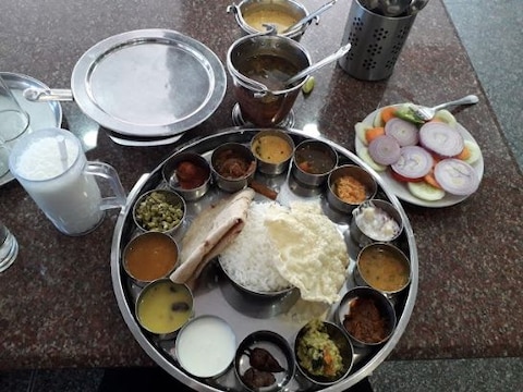 Hotel Gurubhavan