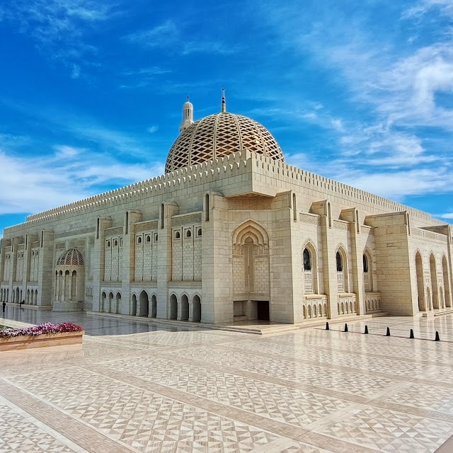 Grand_Mosque_Muscat_2
