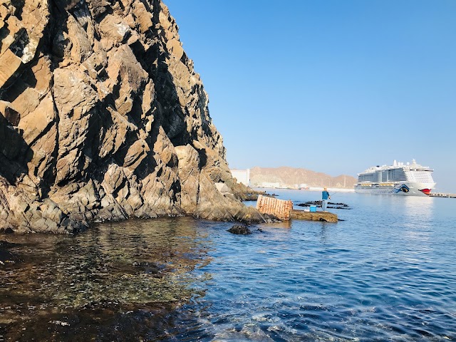 Mutrah_Corniche_2