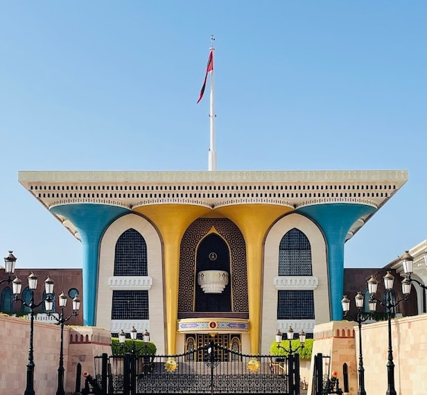 Al_Alam_Palace_1