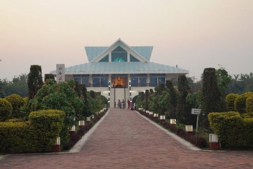 nagpur_dragon_palace_buddhist_temple