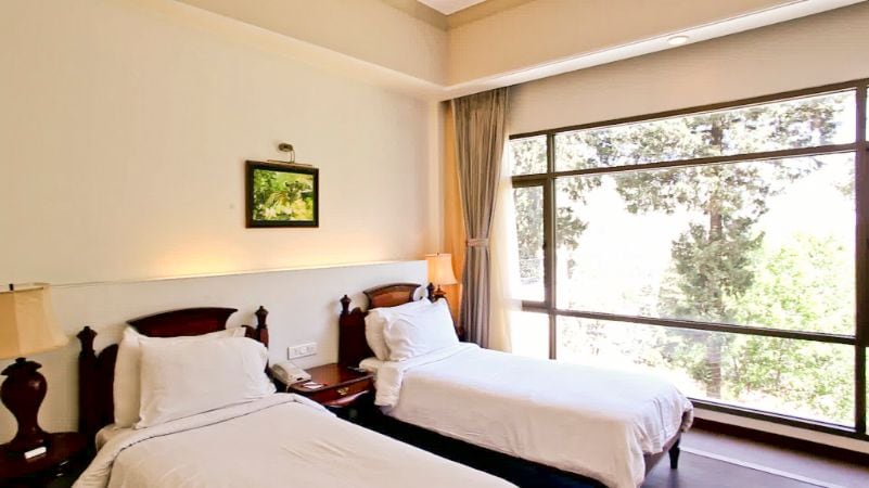 nainital_the_manu_maharani_4
