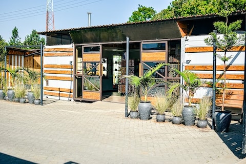 Kazuri Beads Factory Tour