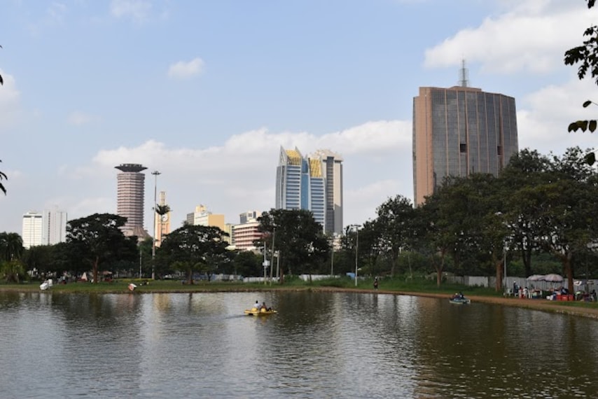 Uhuru_Park_2