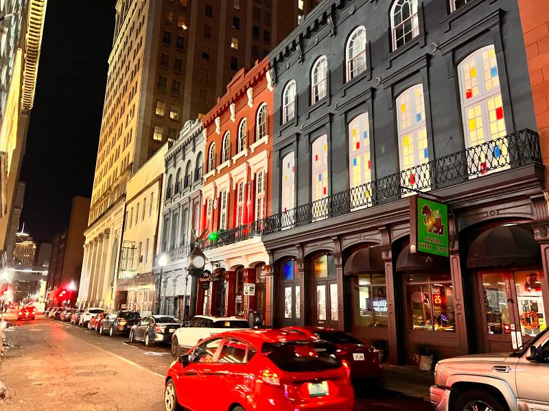 New_Orleans_Canal_Street_4