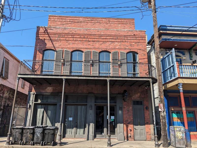 New_Orleans_Frenchmen_Street_2