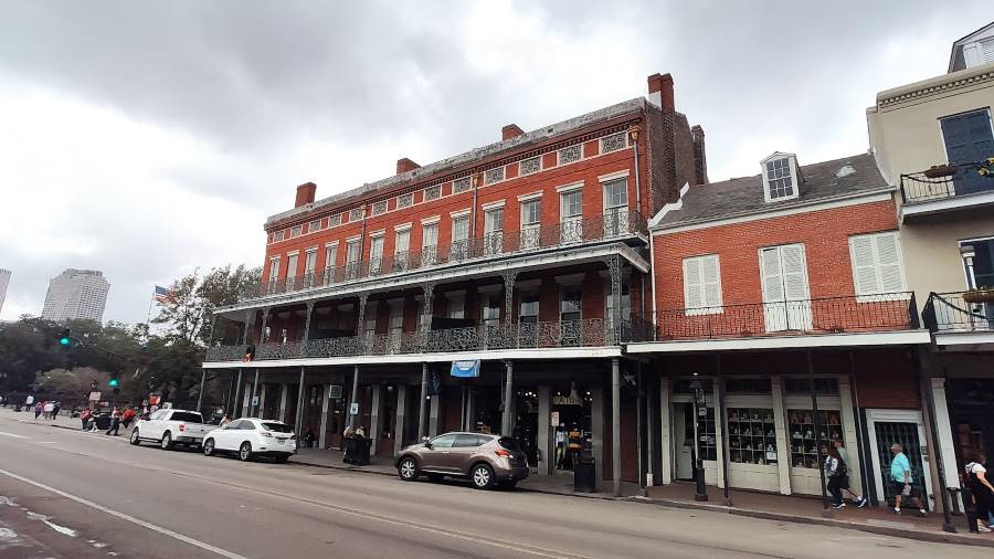 New_Orleans_Frenchmen_Street_4