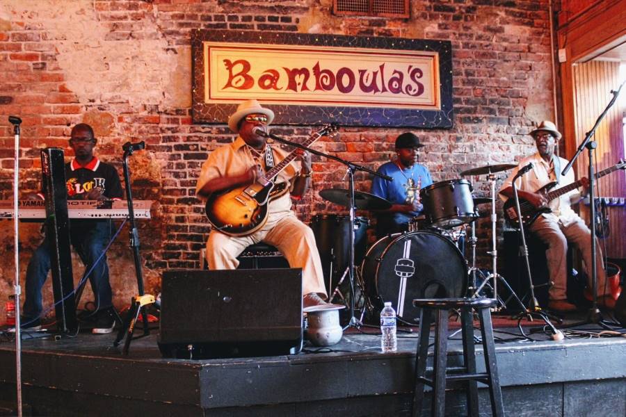 New_Orleans_Frenchmen_Street_5
