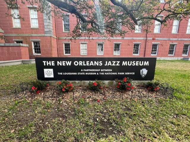 New_Orleans_Jazz_Museum_3