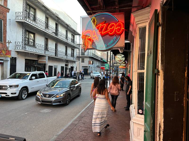 New_Orleans_Razzoo_Bar_&_Patio_7