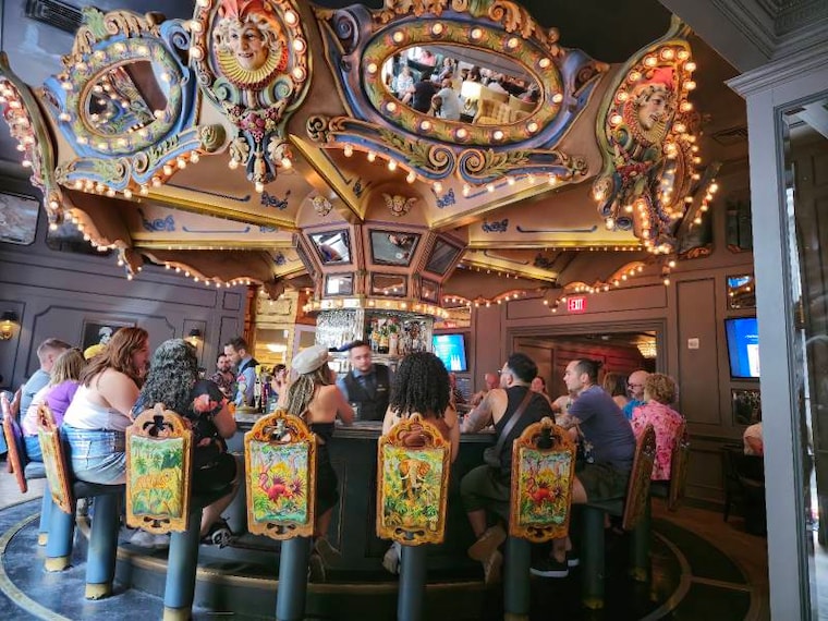 New_Orleans_The_Carousel_Bar_&_Lounge_3