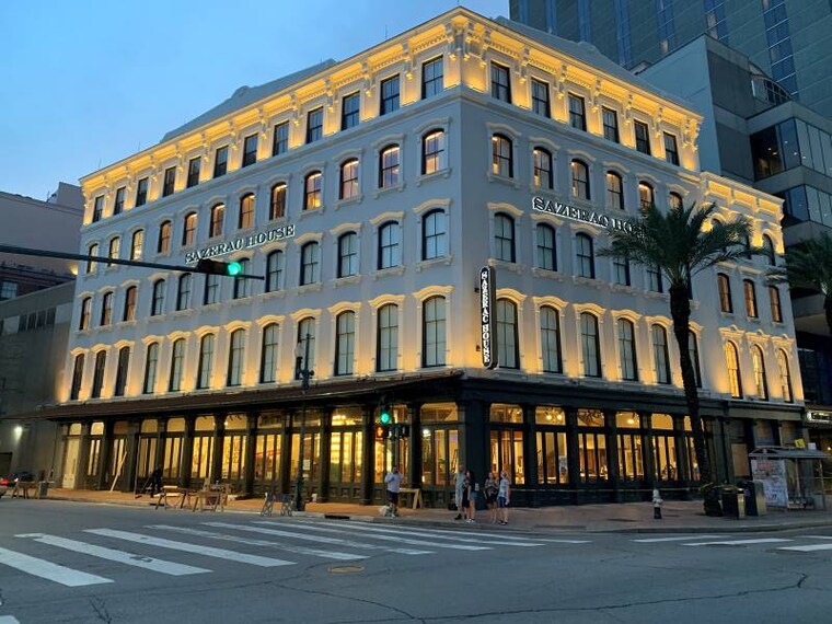 New_Orleans_The_Sazerac_House_1