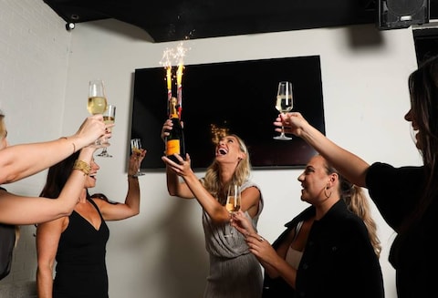 Apres Lounge