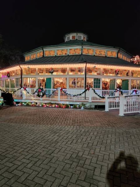 Carousel Gardens Amusement Park