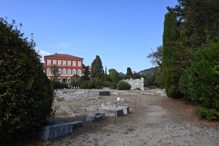 Nice_Garden_of_Arenas_Cimiez_6