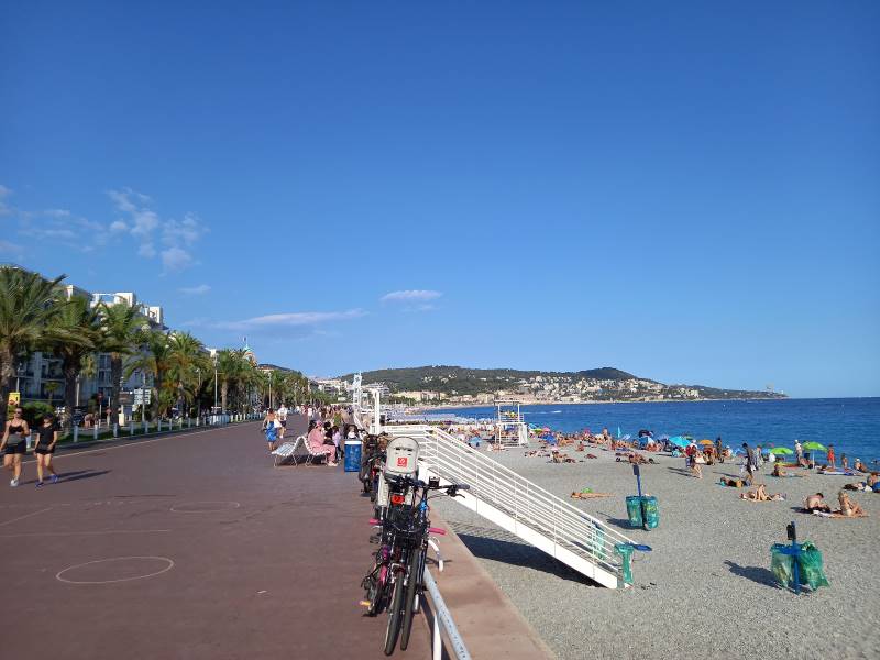 Nice_Promenade_des_Anglais_5