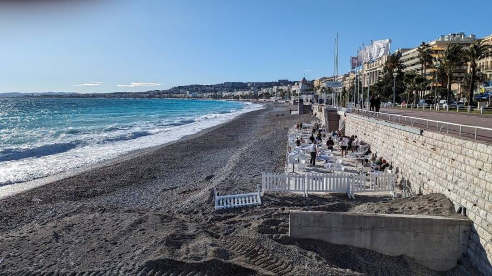 Nice_Promenade_des_Anglais_6