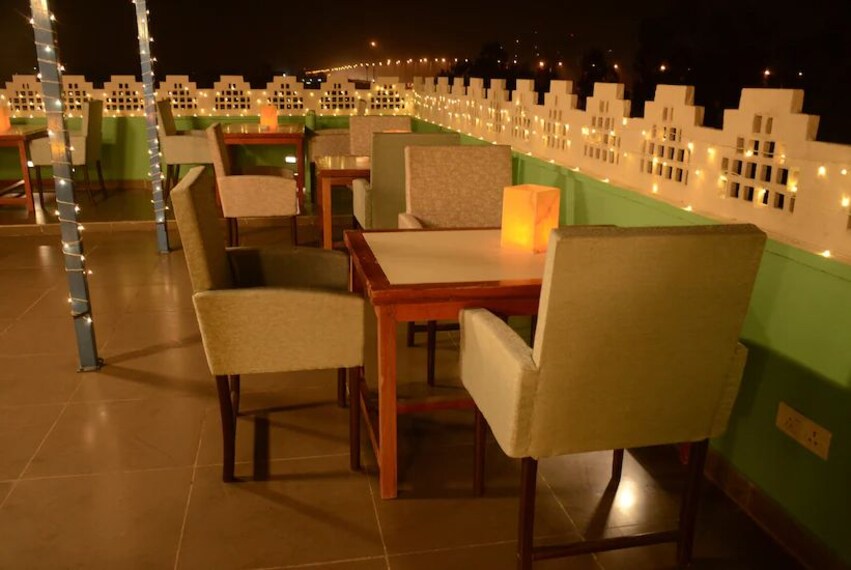 Hotel_p.k-noida_1