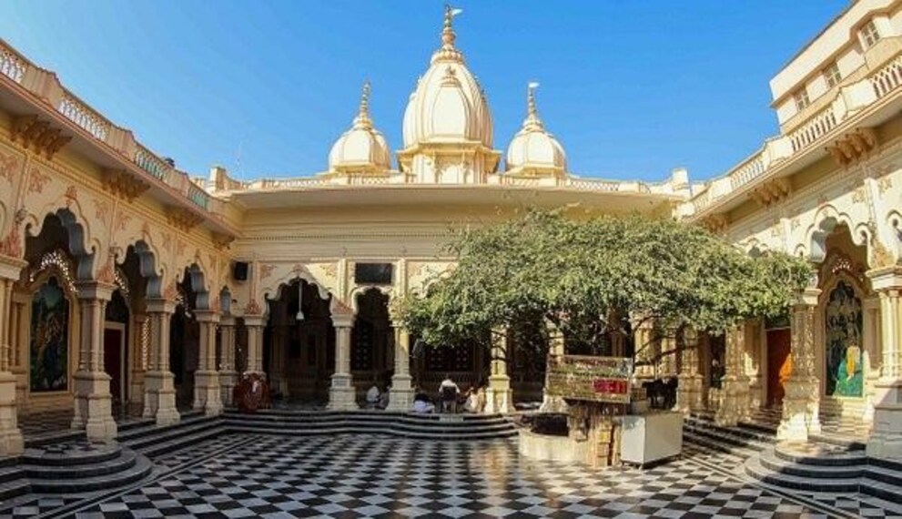 Mathura_and_vrindavan_4
