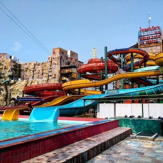 Worlds Of Wonder (WOW)