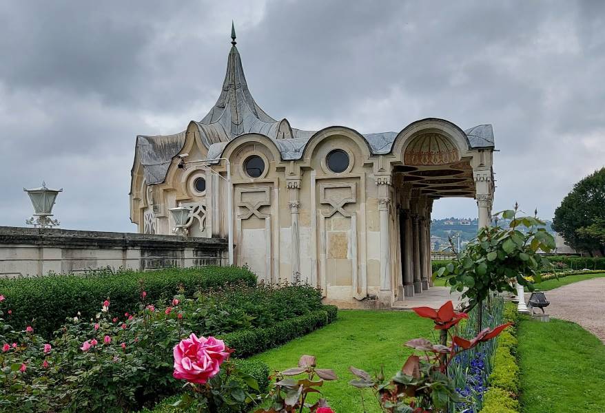 Istanbul_Beylerbeyi_Palace_5