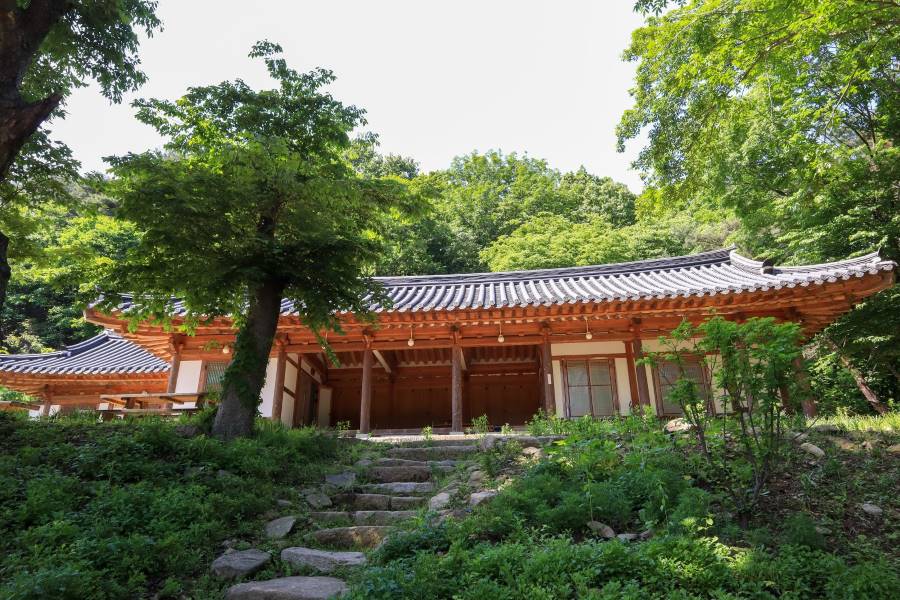 Seoul_Bukhansan_National_Park_4