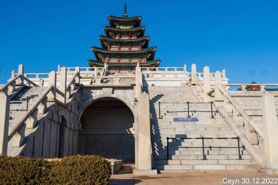 Seoul_National_Folk_Museum_of_Korea_1