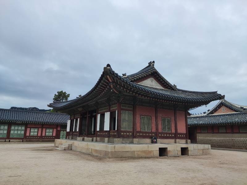 Seoul_National_Folk_Museum_of_Korea_3