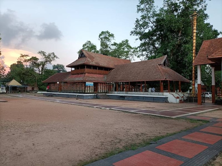 Alleppey_Mullakkal_Rajeshwari_Temple_1