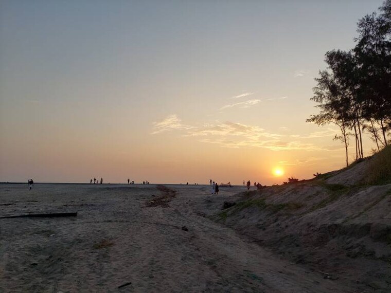 Alleppey_Thottappally_Beach_4