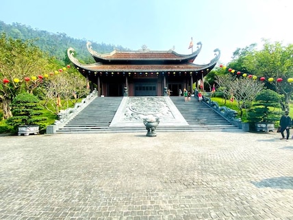 Nui Than Tai Hot Springs Park