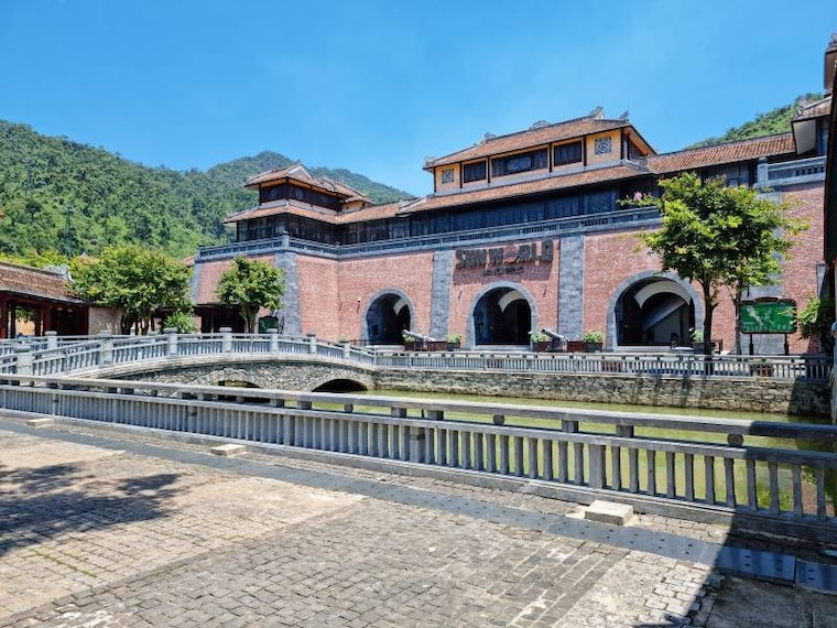 Da_Nang_Sun_World_Amusement_Park_3