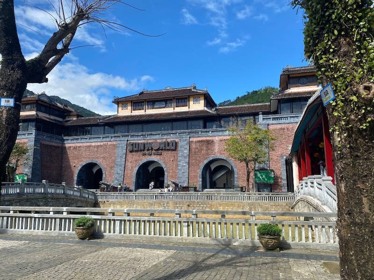 Da_Nang_Sun_World_Amusement_Park_6