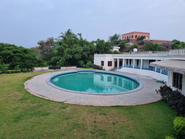 Hyderabad_Taramati_Baradari_4