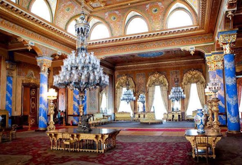 Istanbul_Beylerbeyi_Palace_3