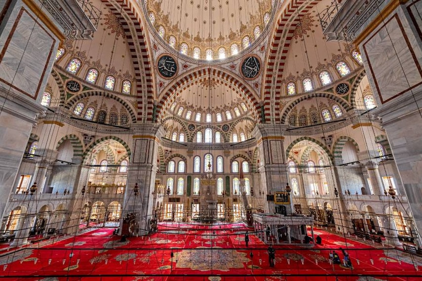 Istanbul_Fatih_Mosque_1
