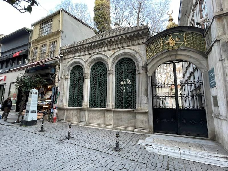 Istanbul_Galata_Mevlevi_House_1