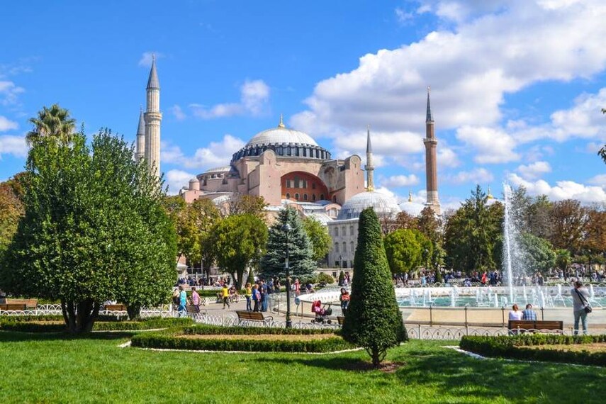 Istanbul_Hippodrome_6