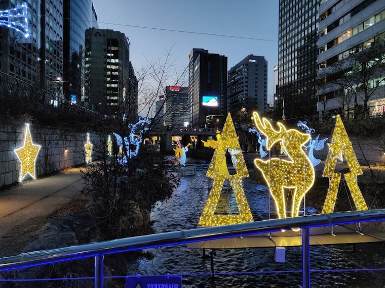 Seoul_Cheonggyecheon_7