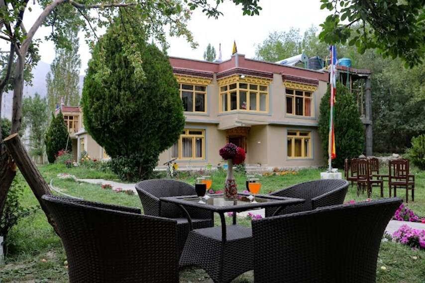 yarab-tso-nubra-valley-2