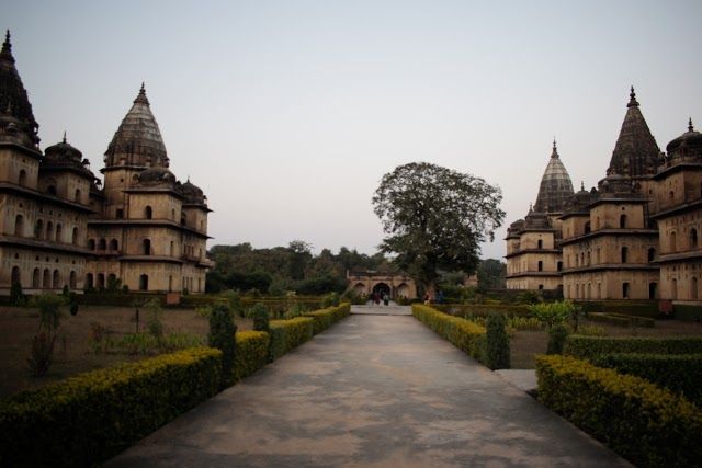orchha_chaturbhuj_temple