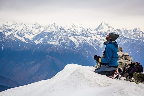 Trek to Kolahoi Glacier