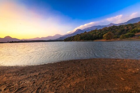 Watch Amazing Sunset at Kava Island