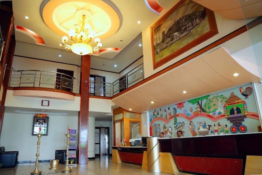 Hotel_Vels_Court_2