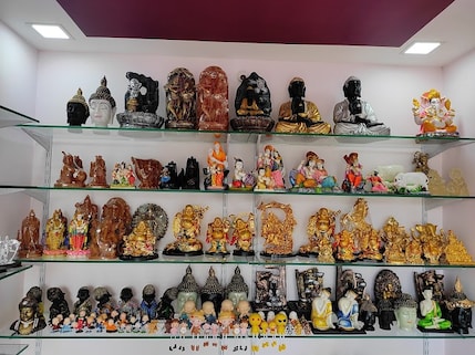 Om Mobiles and Gifts