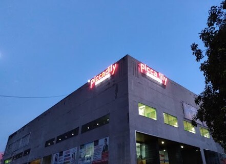 Piccadily Square Mall